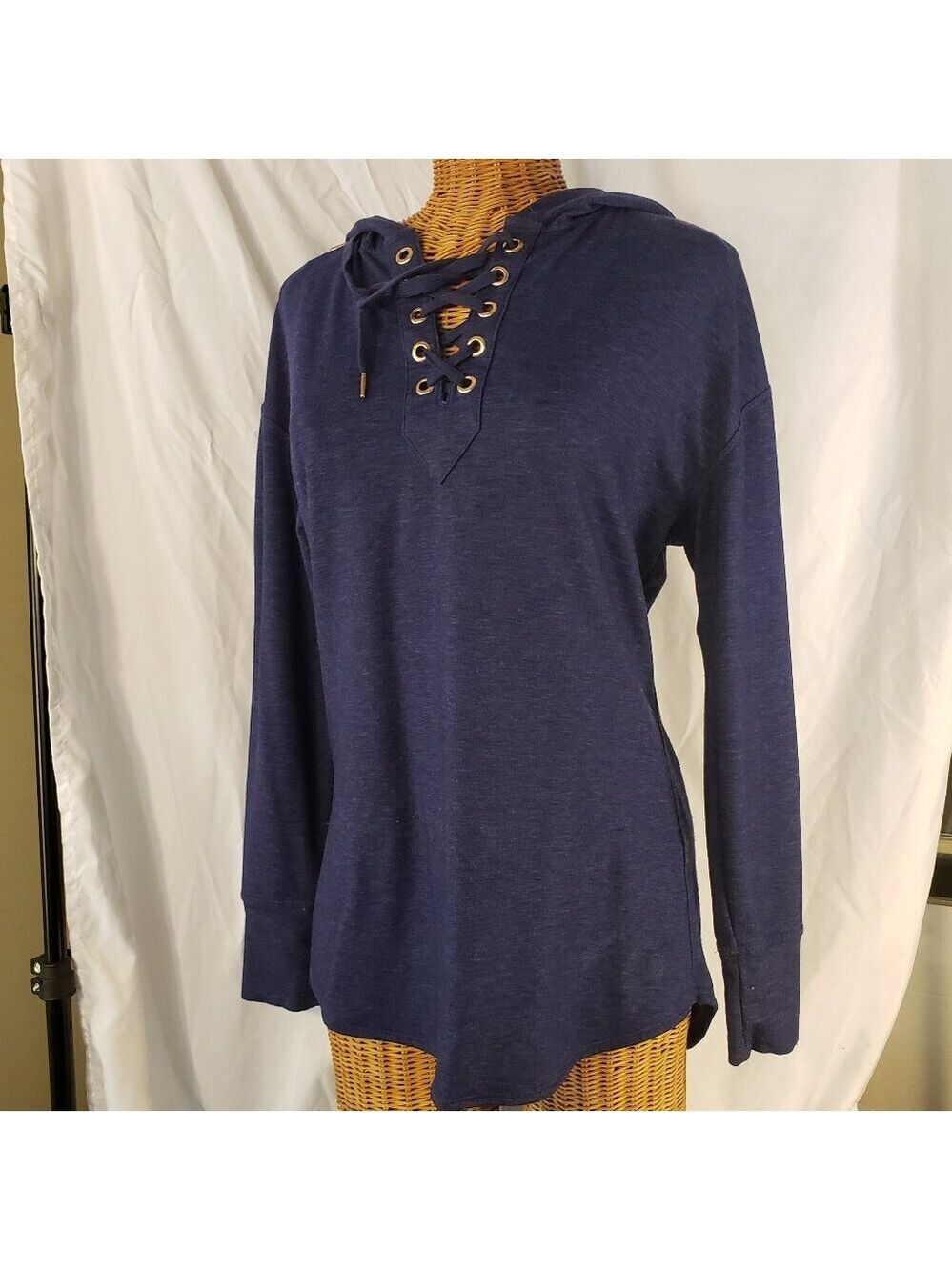 Free 2 B Blue Lace-up Neck Long Sleeve Sweatshirt Tunic Top - M